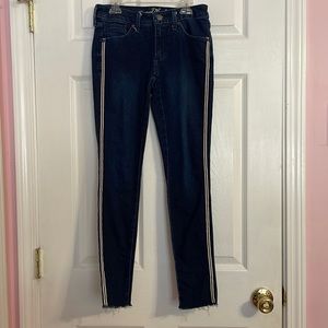 Universal Thread mid rise skinny jeans